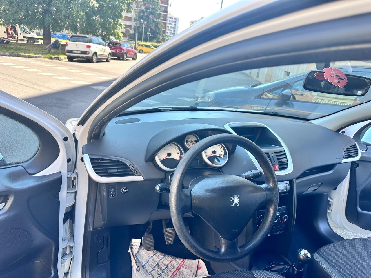 Peugeot 207 1.4 8V 75CV 5p. Energie Sport ECO GPL