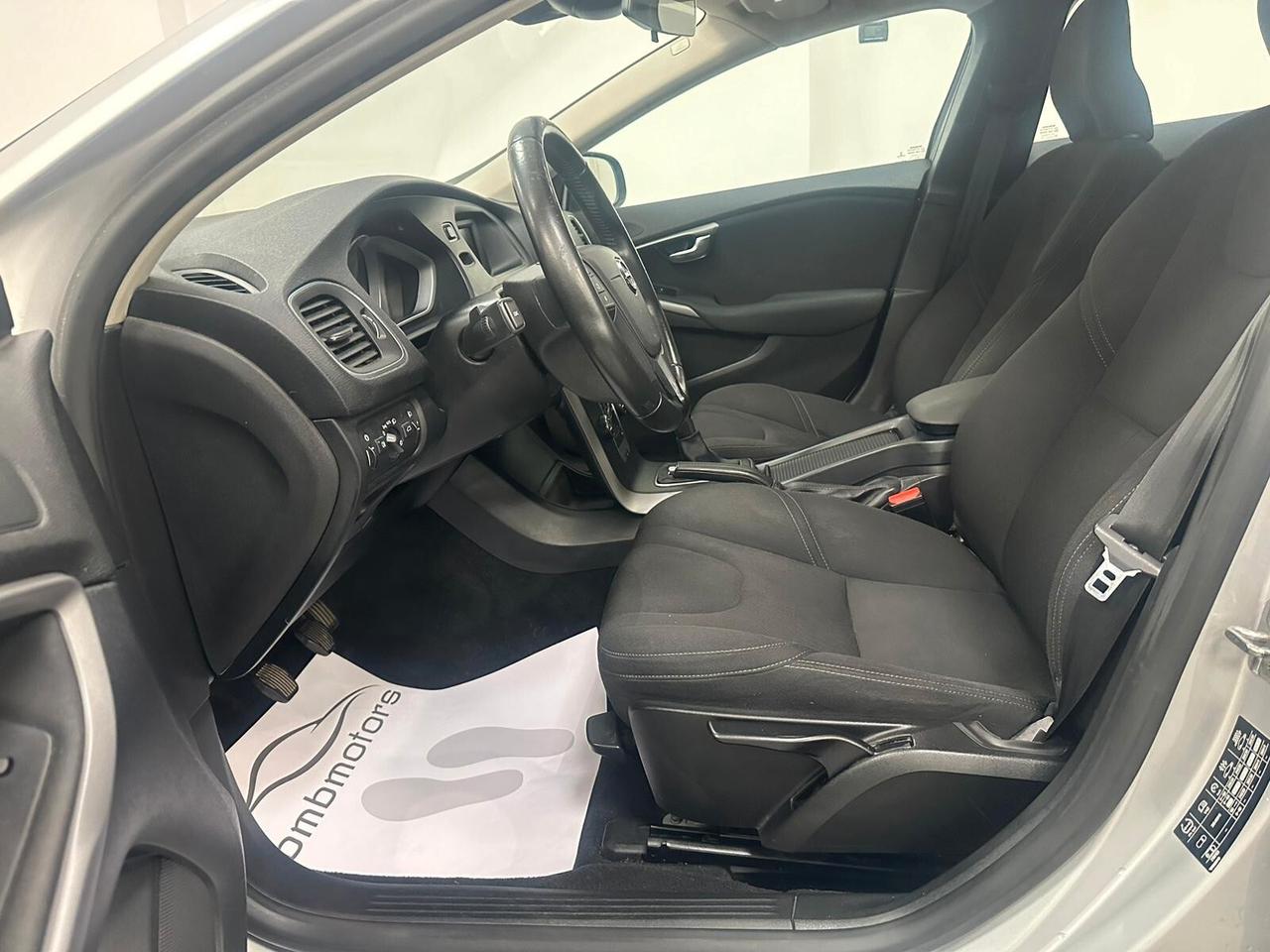 Volvo V40 Cross Country D2 Business Plus