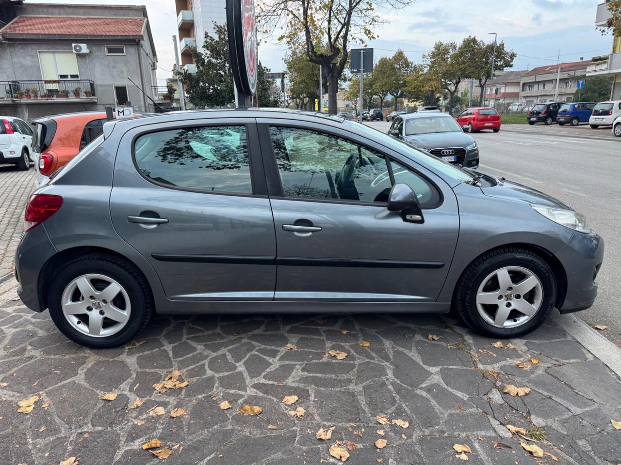 Peugeot 207 1.4 8V 75CV 5p. Energie Sport ECO GPL