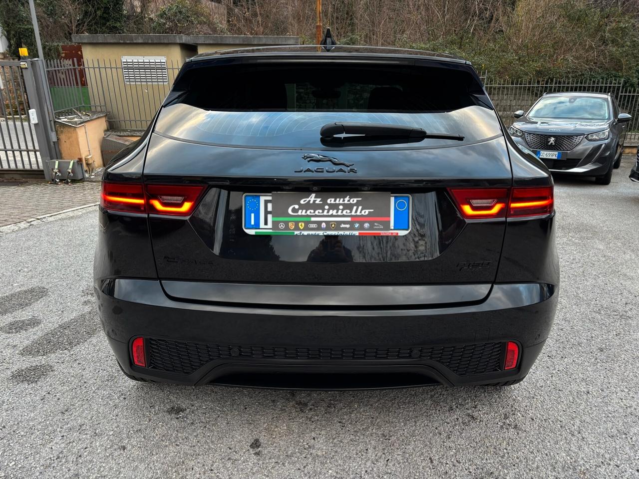 Jaguar E-Pace 2.0D 150 CV AWD R-Dynamic TOTAL BLACK