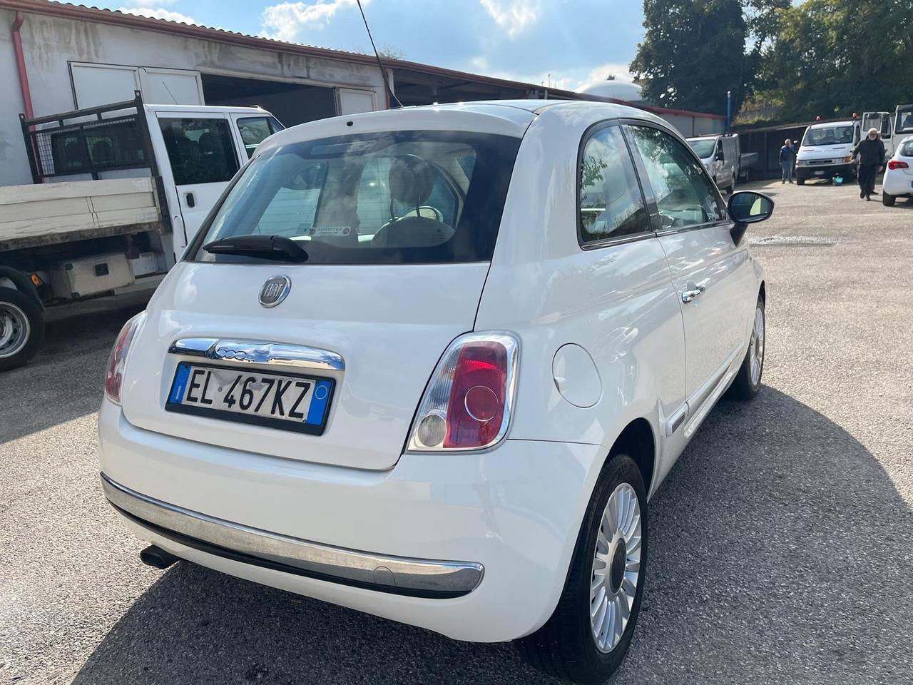 Fiat 500 1.3 mat/95 cv lounge-km 139000-2012