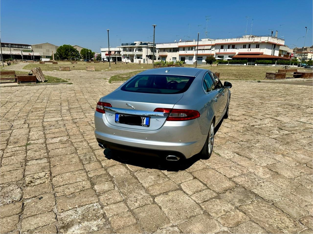 Jaguar XF 2.7D V6 Premium Luxury