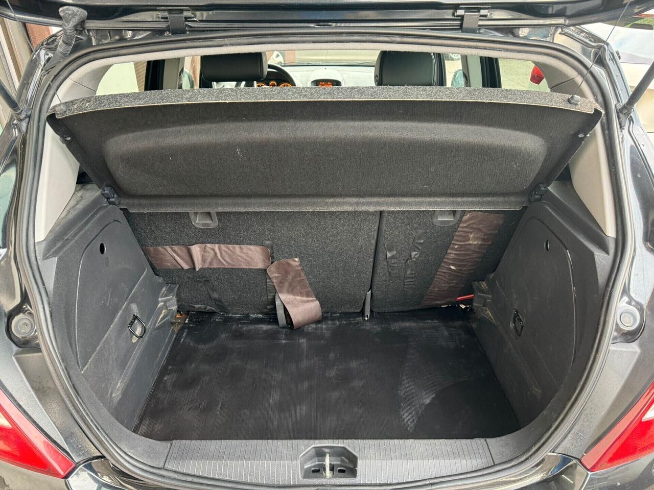 Opel Corsa 1.2i 5 porte GPL Full Opt