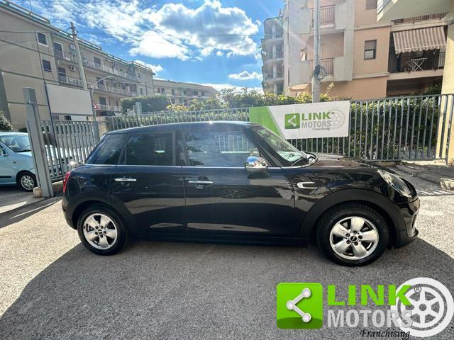 MINI One 5 PORTE PER NEOPATENTATI