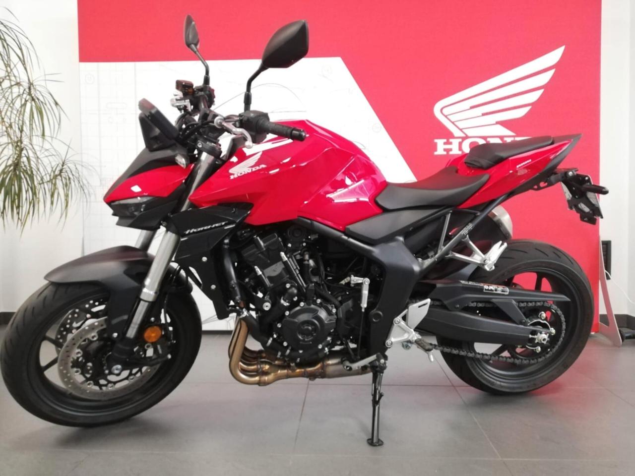 Honda CB 1000 HORNET- 2025 - 1903 KM