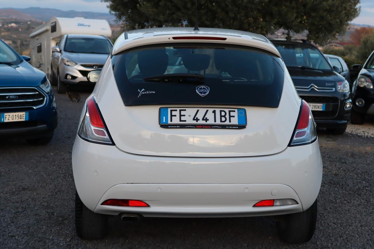 Lancia Ypsilon 1.2 69 CV 5 porte Platinum