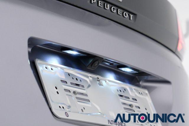 PEUGEOT 3008 PURETECH TURBO 130 S&S ALLURE PACK FARI LED