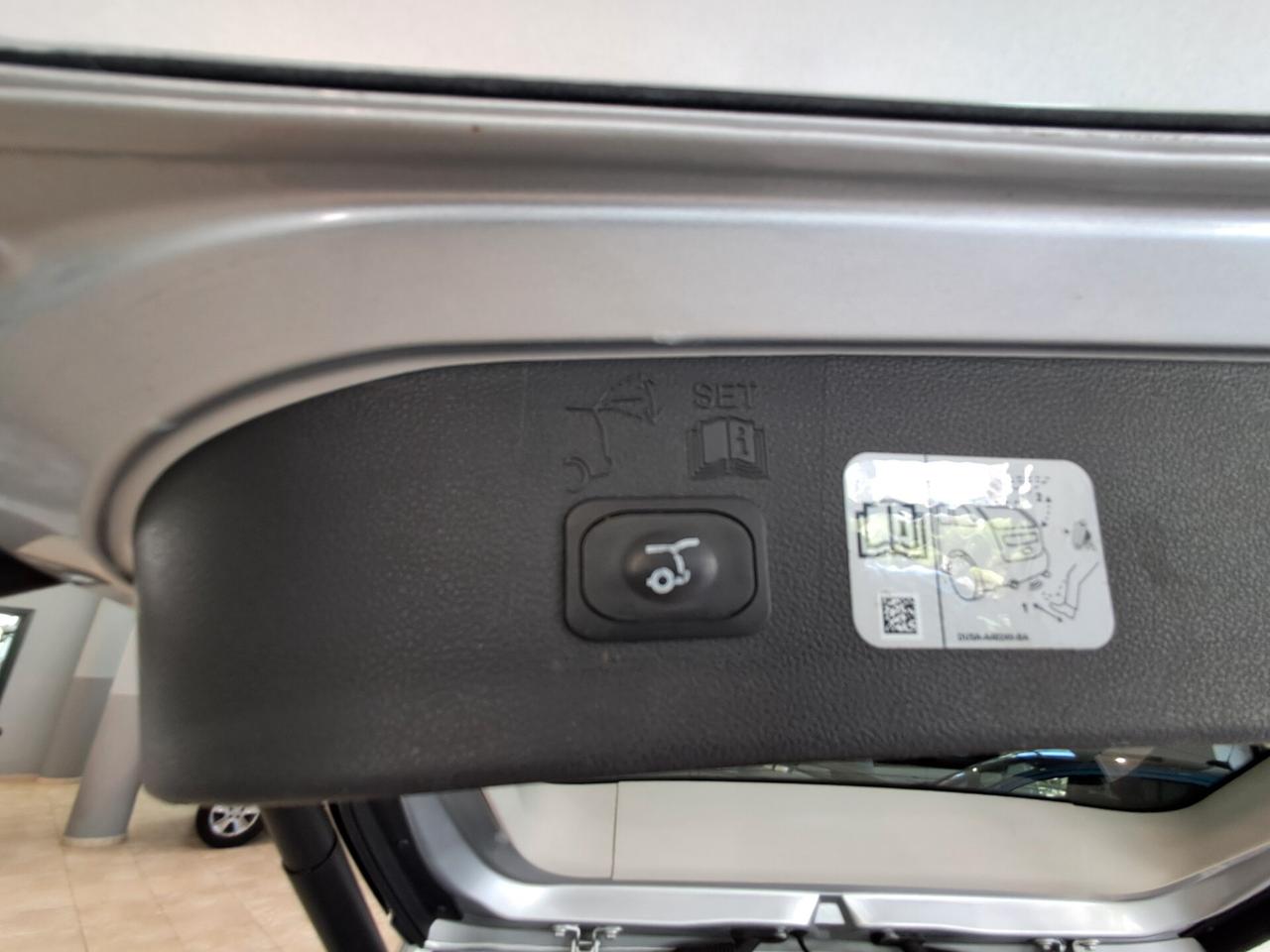 Ford Kuga Autom.Com.Volante Per Diversamente Abili