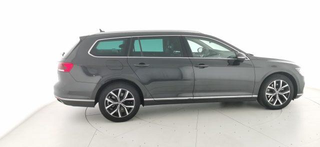 VOLKSWAGEN Passat Variant 2.0 TDI SCR EVO DSG Executive