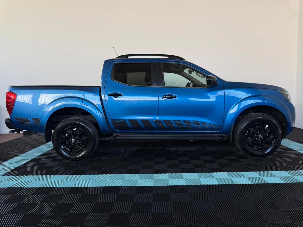 Nissan Navara 2.3 dCi 190 CV 7AT 4WD Double Cab N-Guard