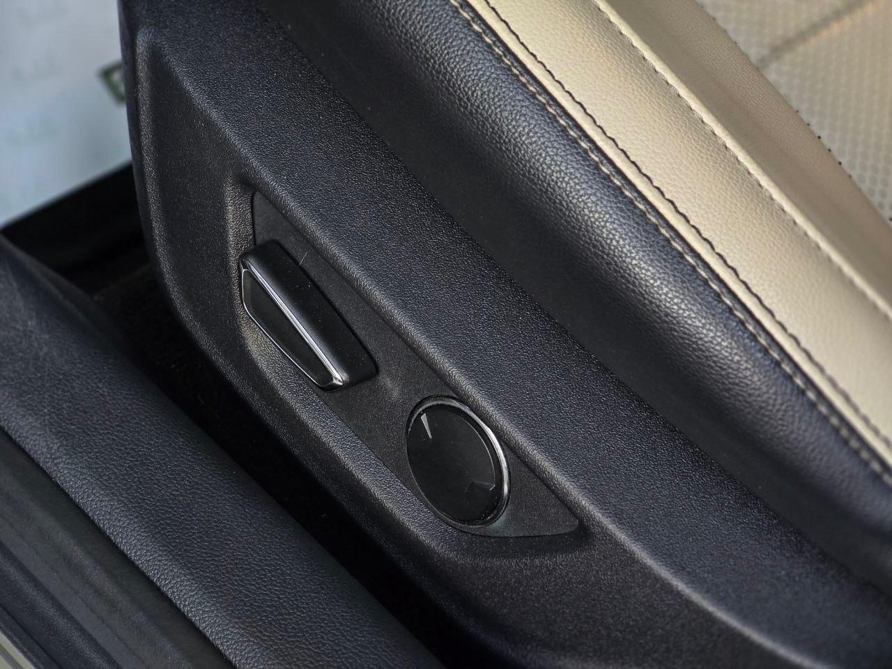 Ford Mustang 2.3 EcoBoost *MANUALE