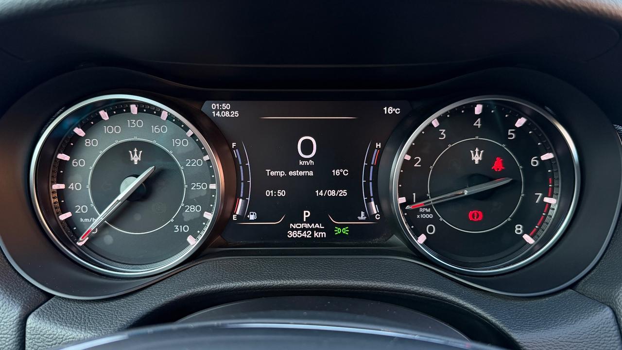 MASERATI GHIBLI 2.0 GT MHEV HYBRID AT8 330 CV - FULL LED, PELLE, SEDILI ELETTRICI
