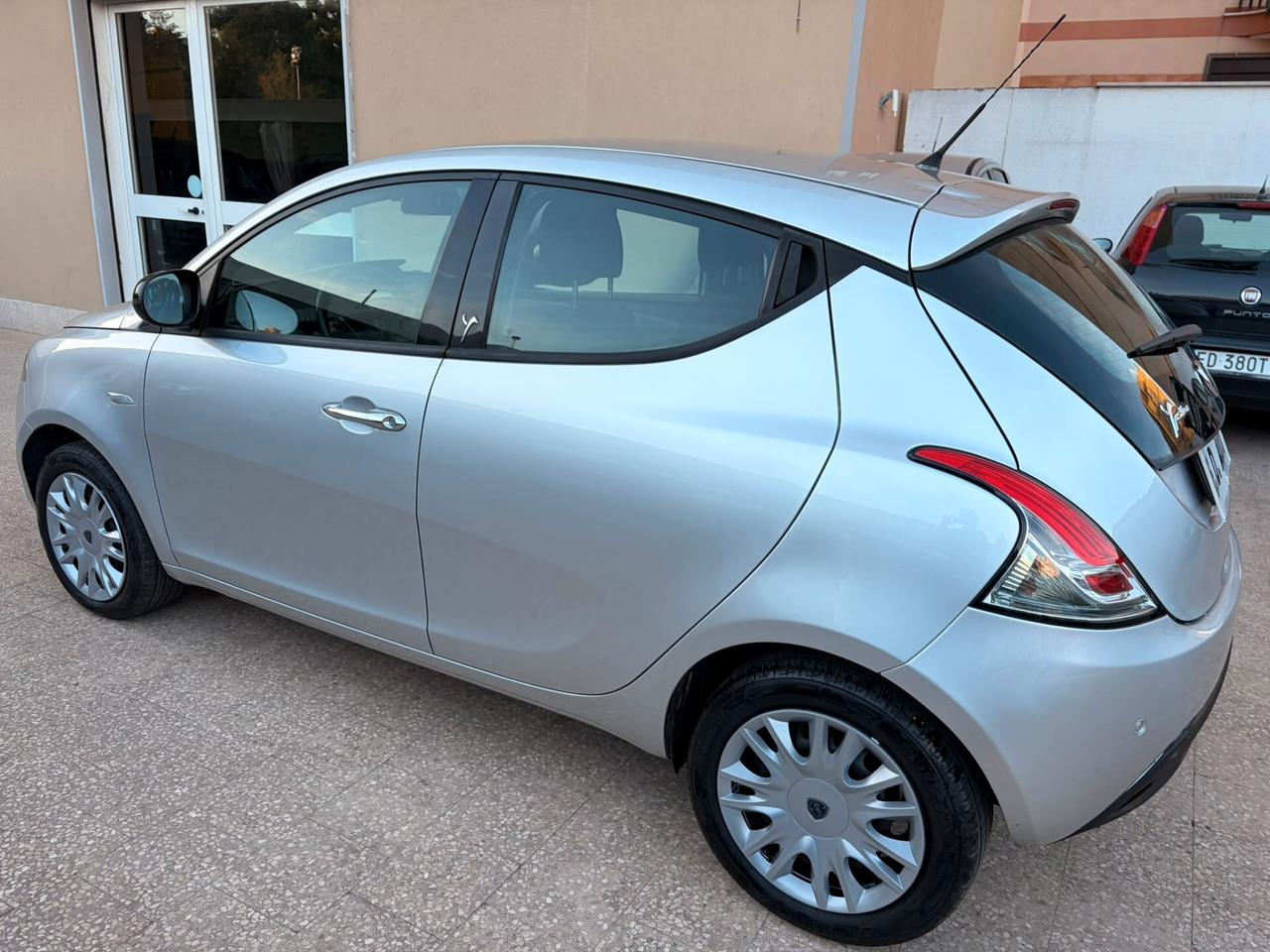 Lancia Ypsilon 1.2 Benz