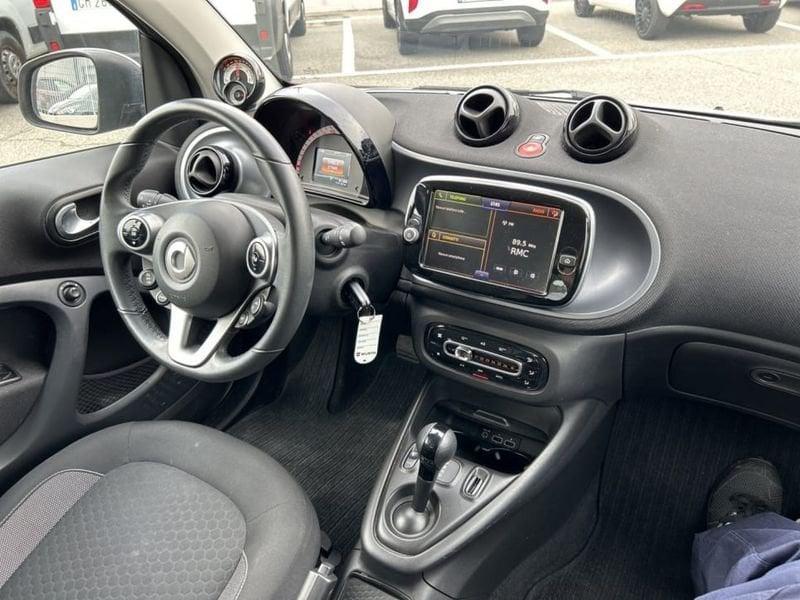 smart fortwo EQ PASSION 4,6KW