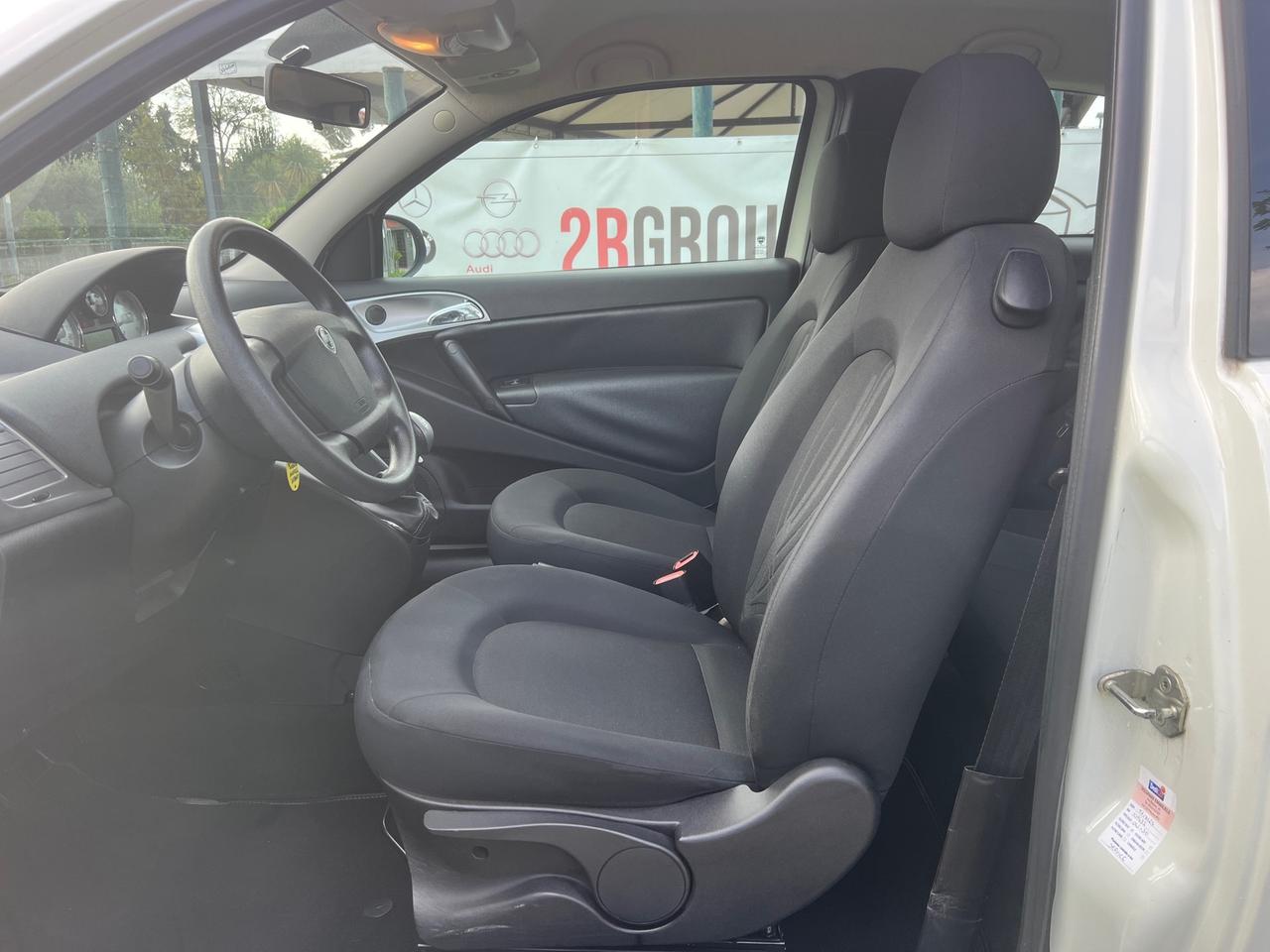 Lancia Ypsilon 1.2 69CV Unyca-2011"IMPECCABILE"