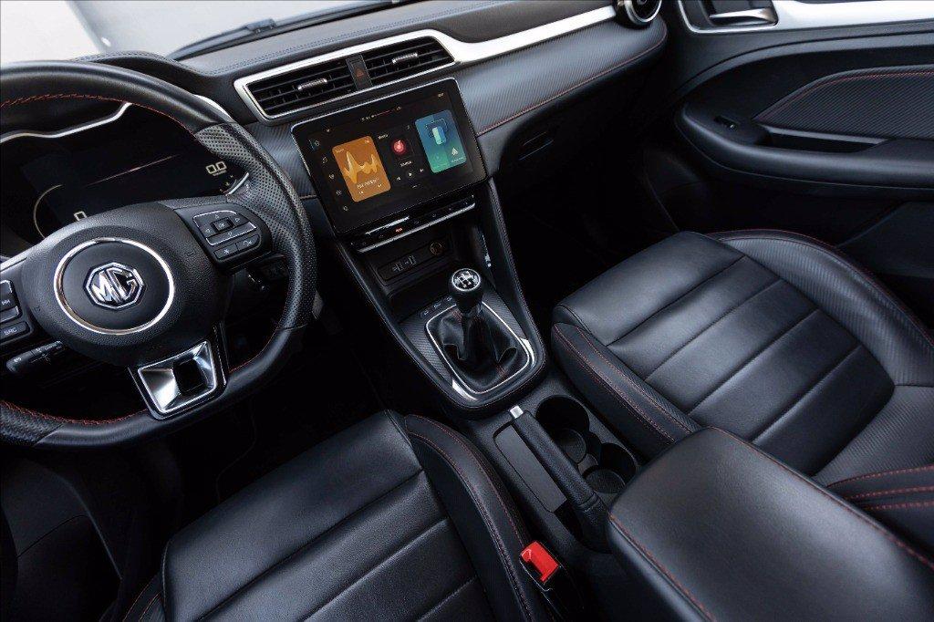 MG ZS 1.5 Luxury del 2024