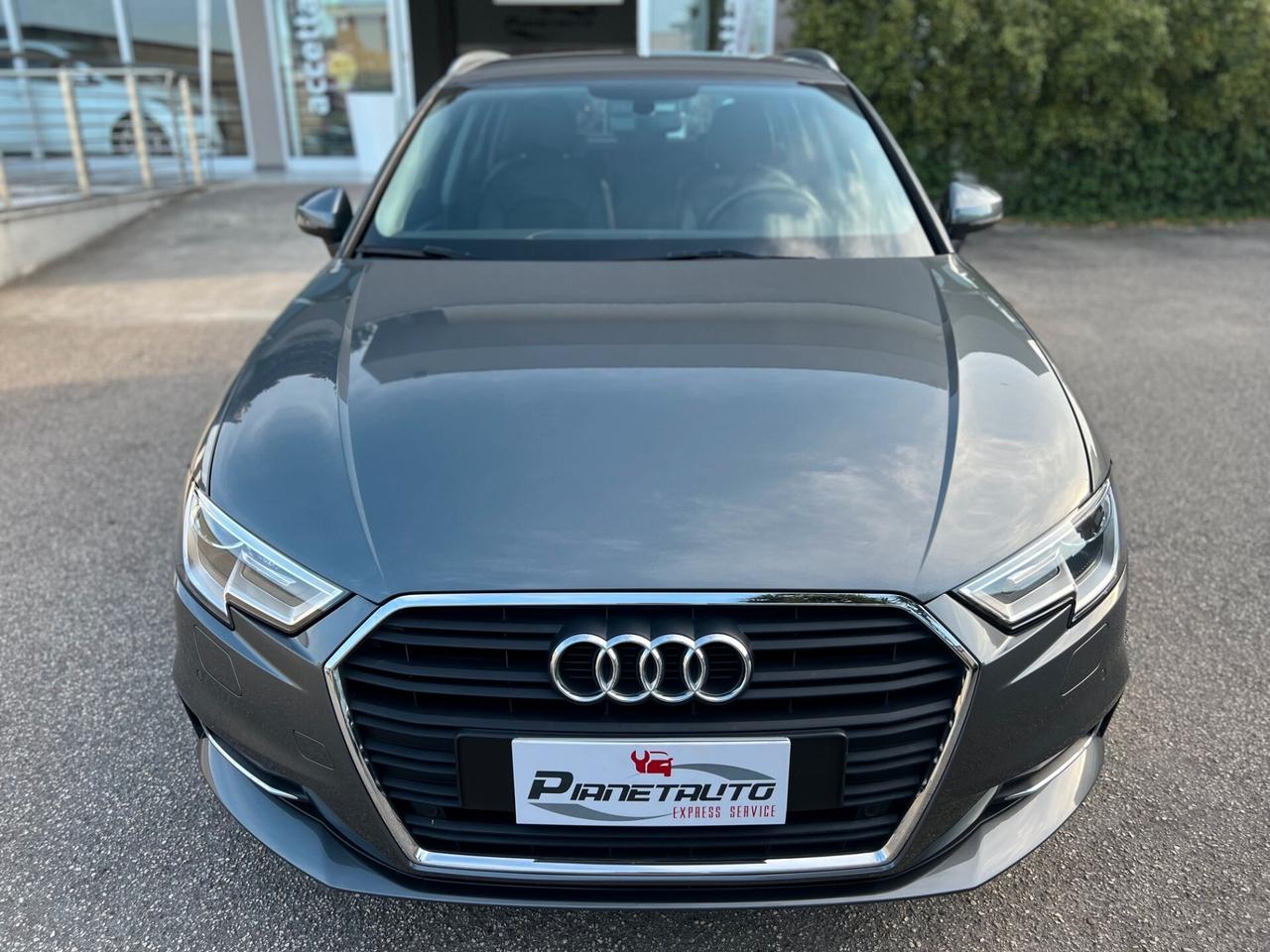 Audi A3 SPB Sportback 30 1.6 tdi Design 116cv LED/NAVI/18;