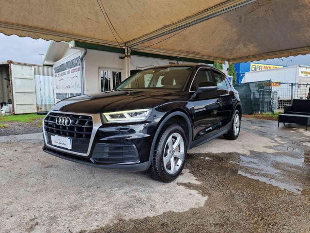 AUDI Q5 2.0 TDI quattro S tronic Business