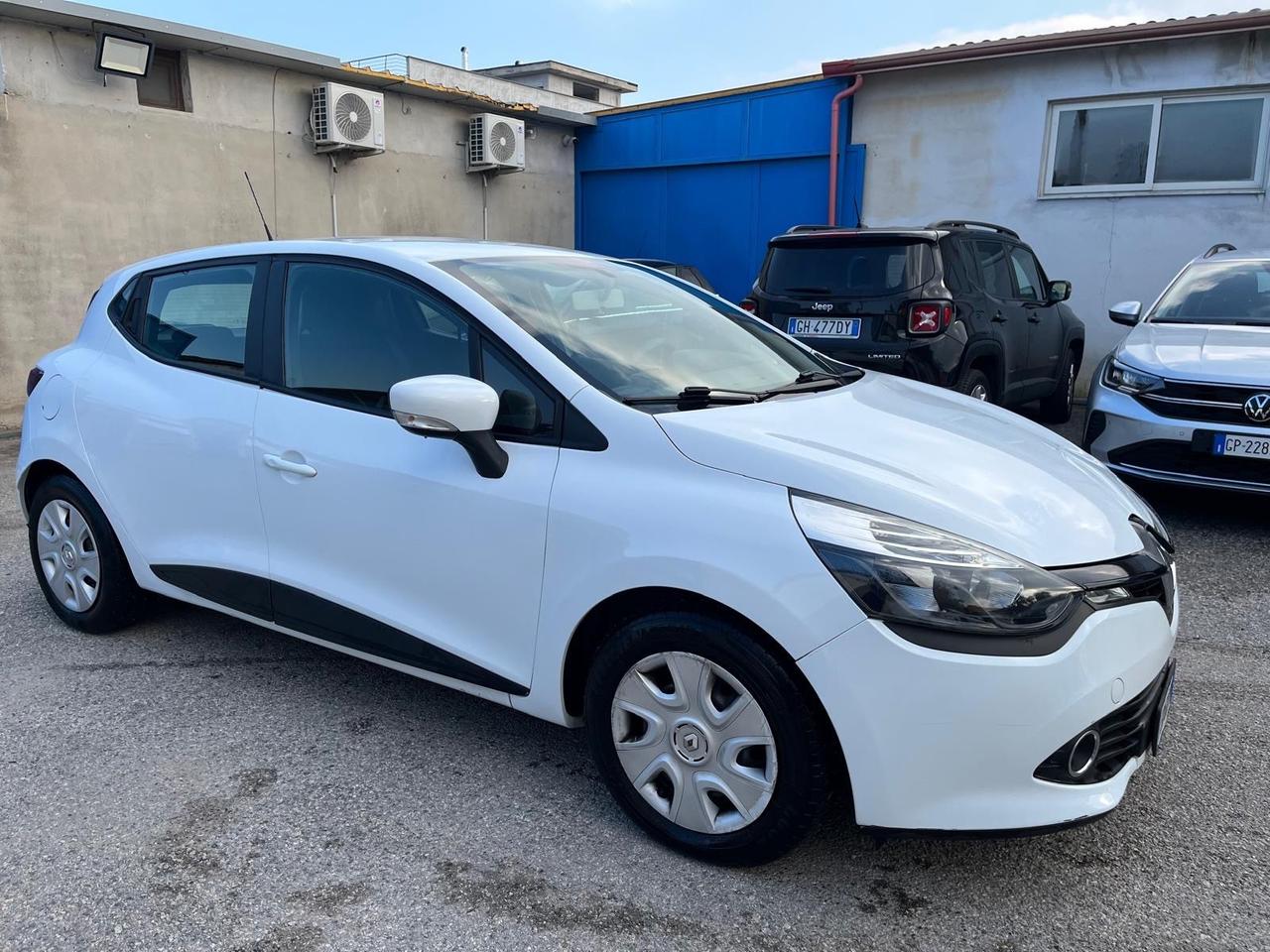 Renault Clio 5P-1.2 gpl -full -2013