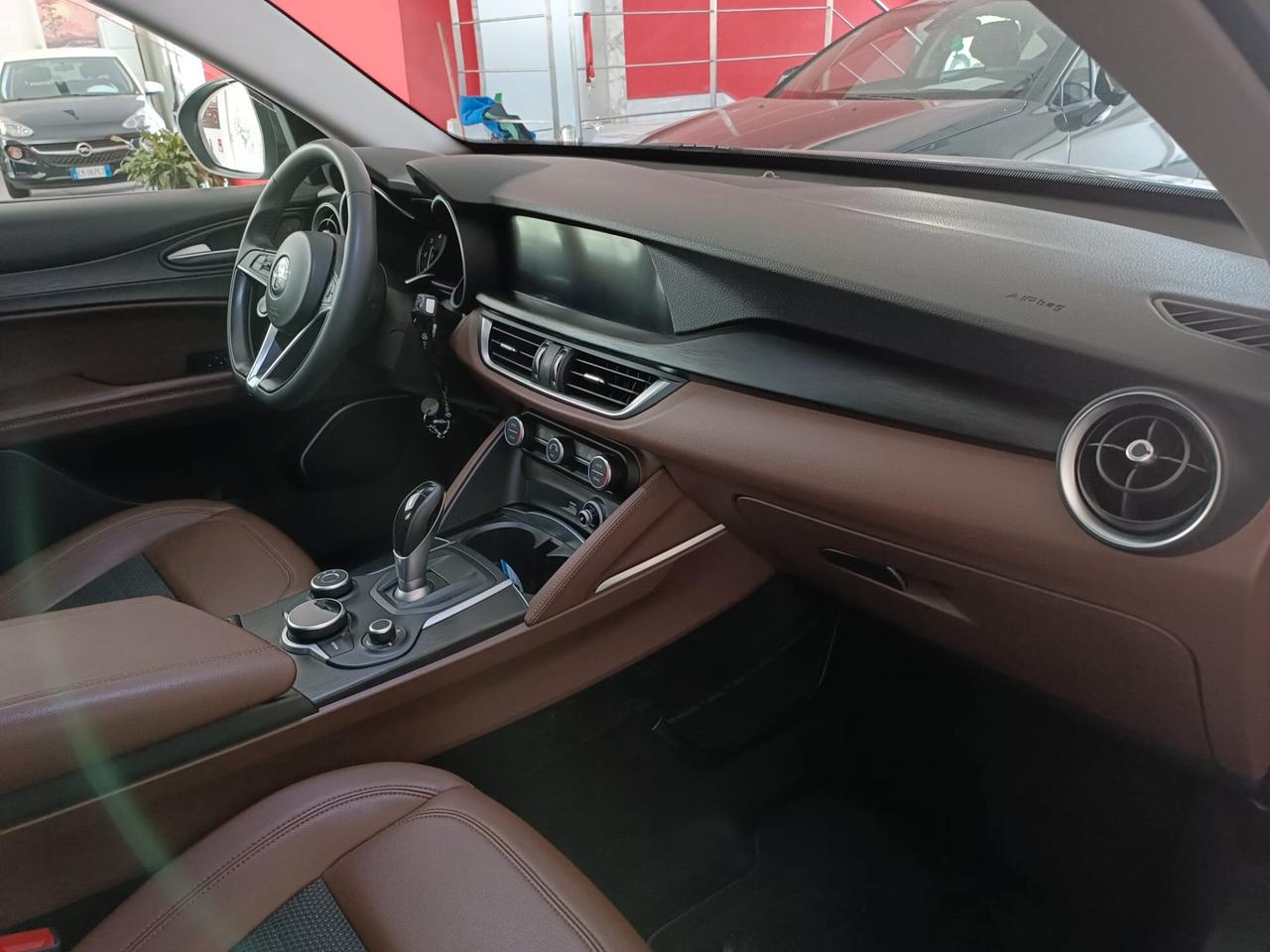 Alfa Romeo Stelvio 2.2 Turbodiesel 160 CV AT8 RWD Sport-Tech