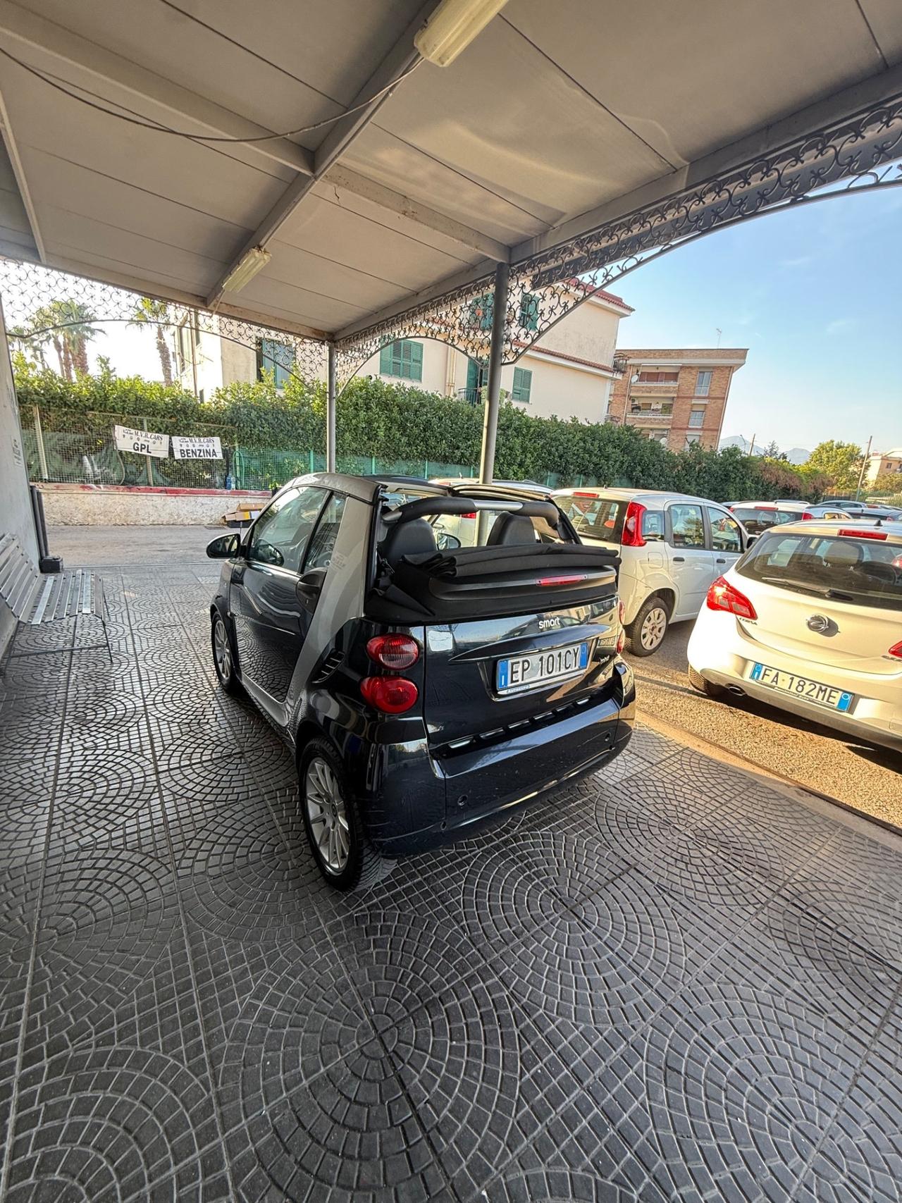Smart ForTwo 1000 52 kW MHD cabrio passion