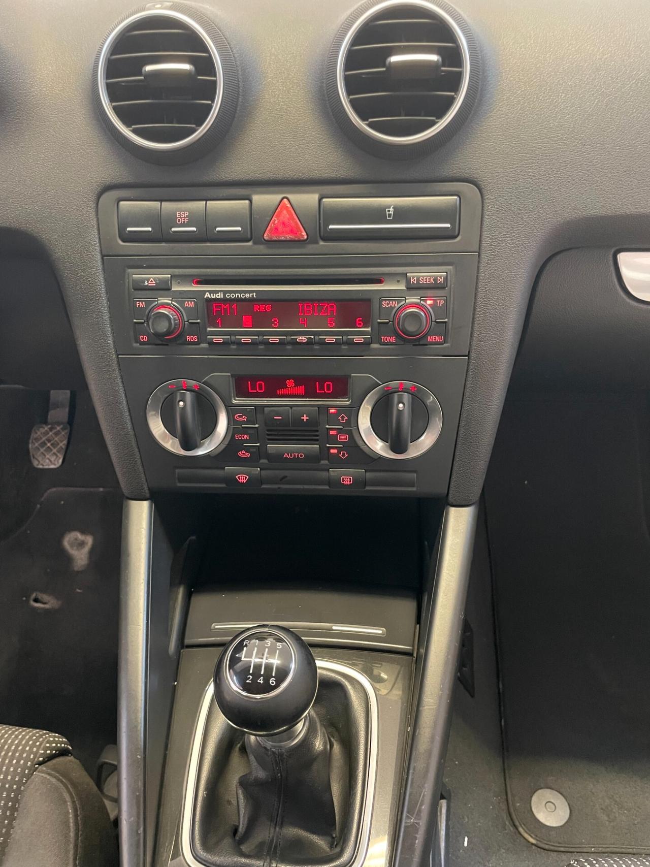 Audi A3 SPB 2.0 140 CV TDI Ambition FULL TAGLIANDATA NEOPATENTATI