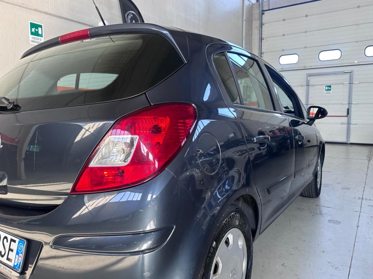 Opel Corsa 1.2 5 porte Enjoy