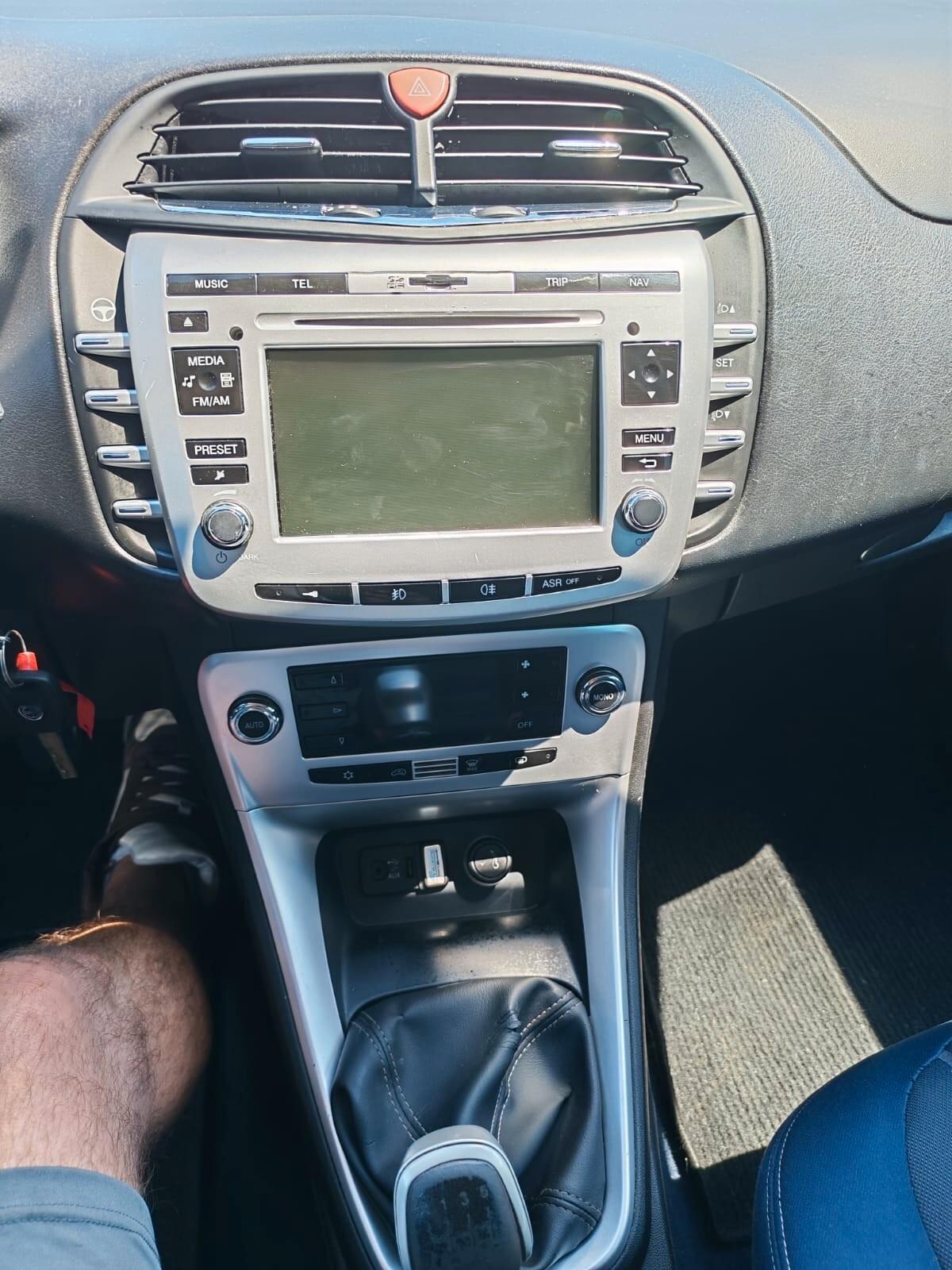 Lancia Delta 1.6 MJT DPF Silver