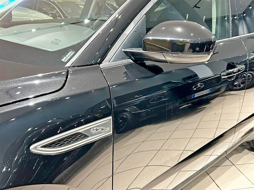 Jaguar E-Pace 2.0D I4 163 CV SE