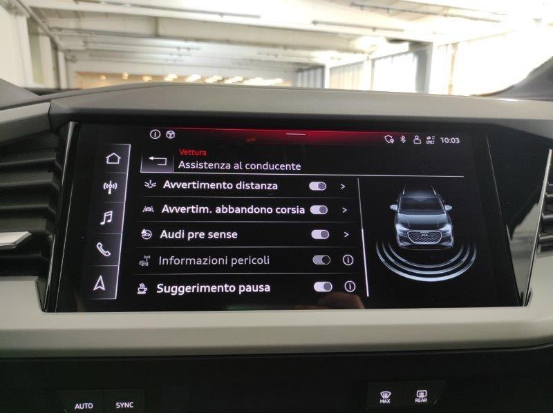 AUDI Q4 e-tron - Q4 40 e-tron S line edition