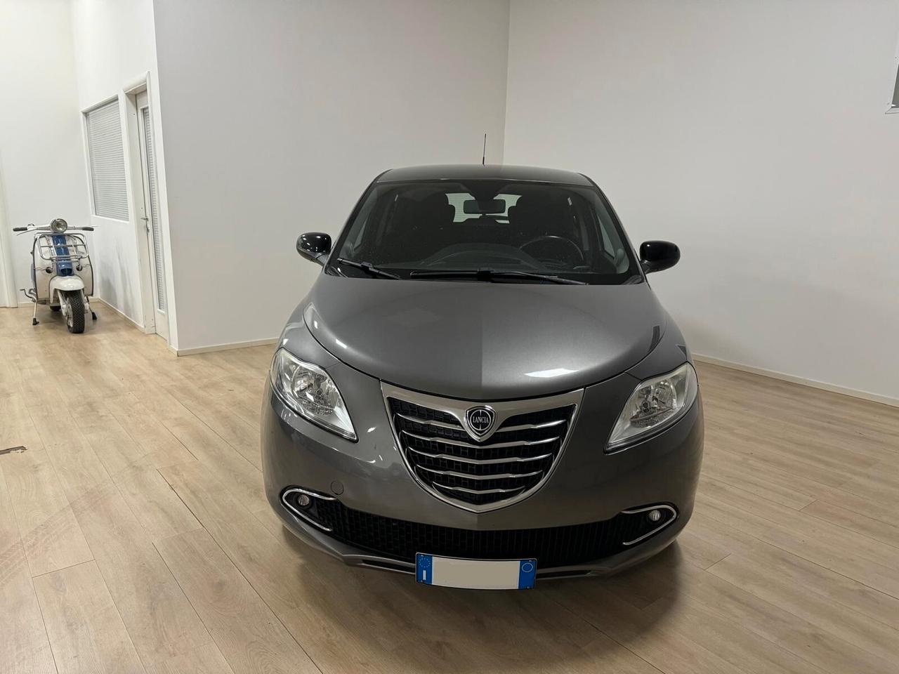 Lancia Ypsilon 1.3 MJT 16V 95 CV 5 porte *** NEOPATENTATI***