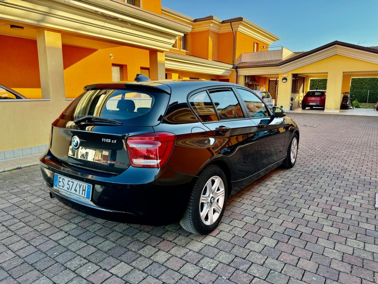 Bmw 116 118d 5p. Urban