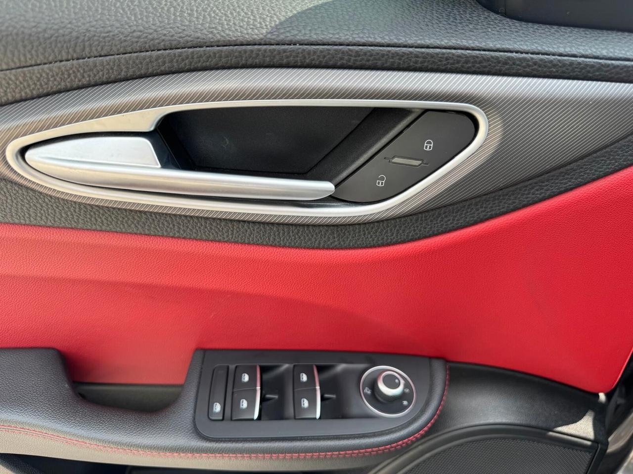 Alfa Romeo Giulia 2.2 Turbodiesel 190 CV AT8 B-Tech