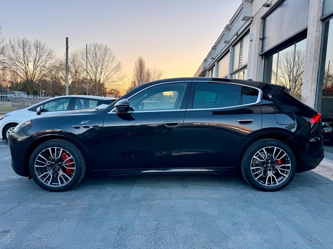 Maserati Grecale MHEV 300 CV AWD GT