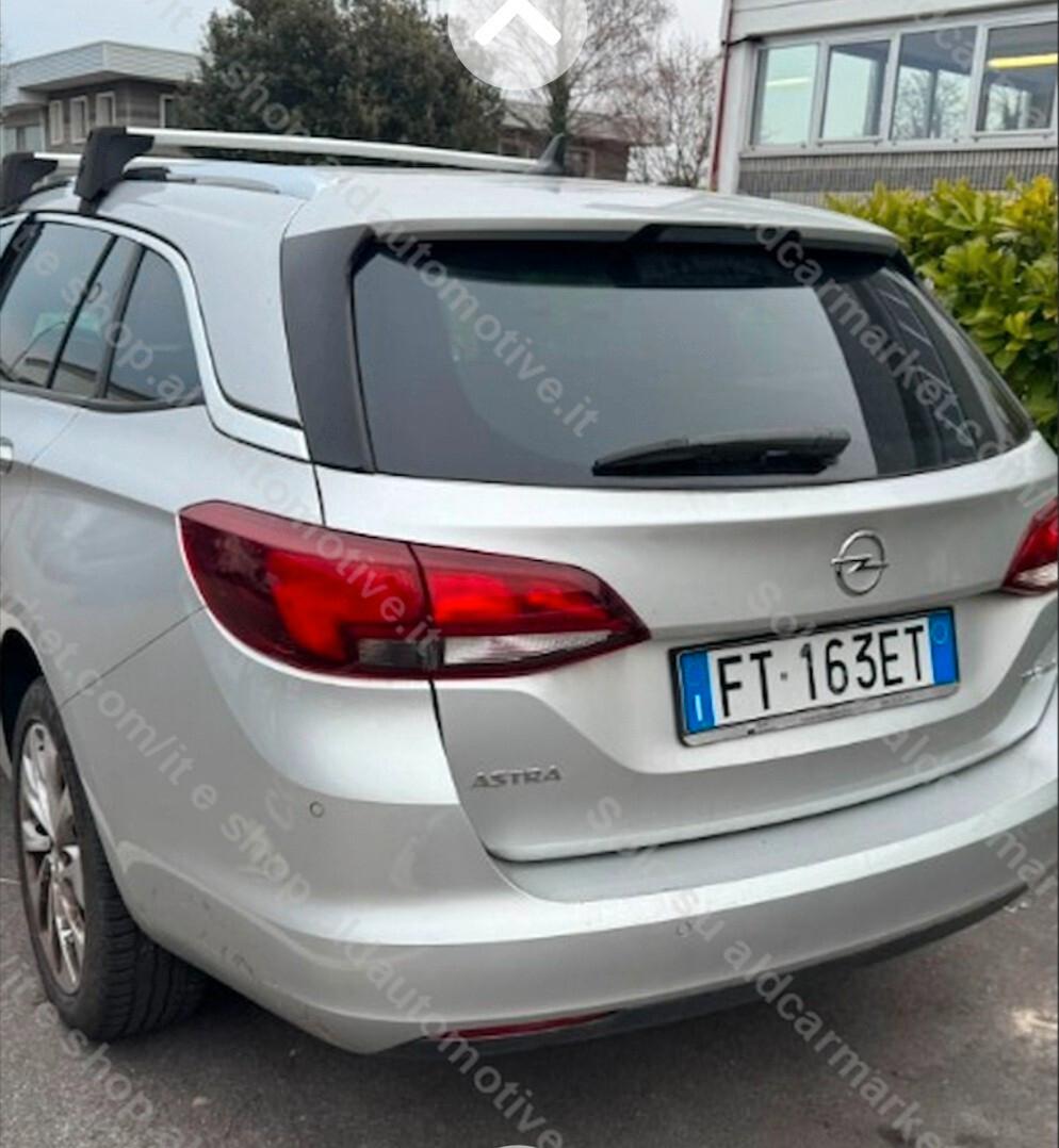 Opel Astra 1.4 Turbo 110cv Innovation 59 mila km Opel Astra 1.4 Turbo 110cv Innovation 59 mila km Metano