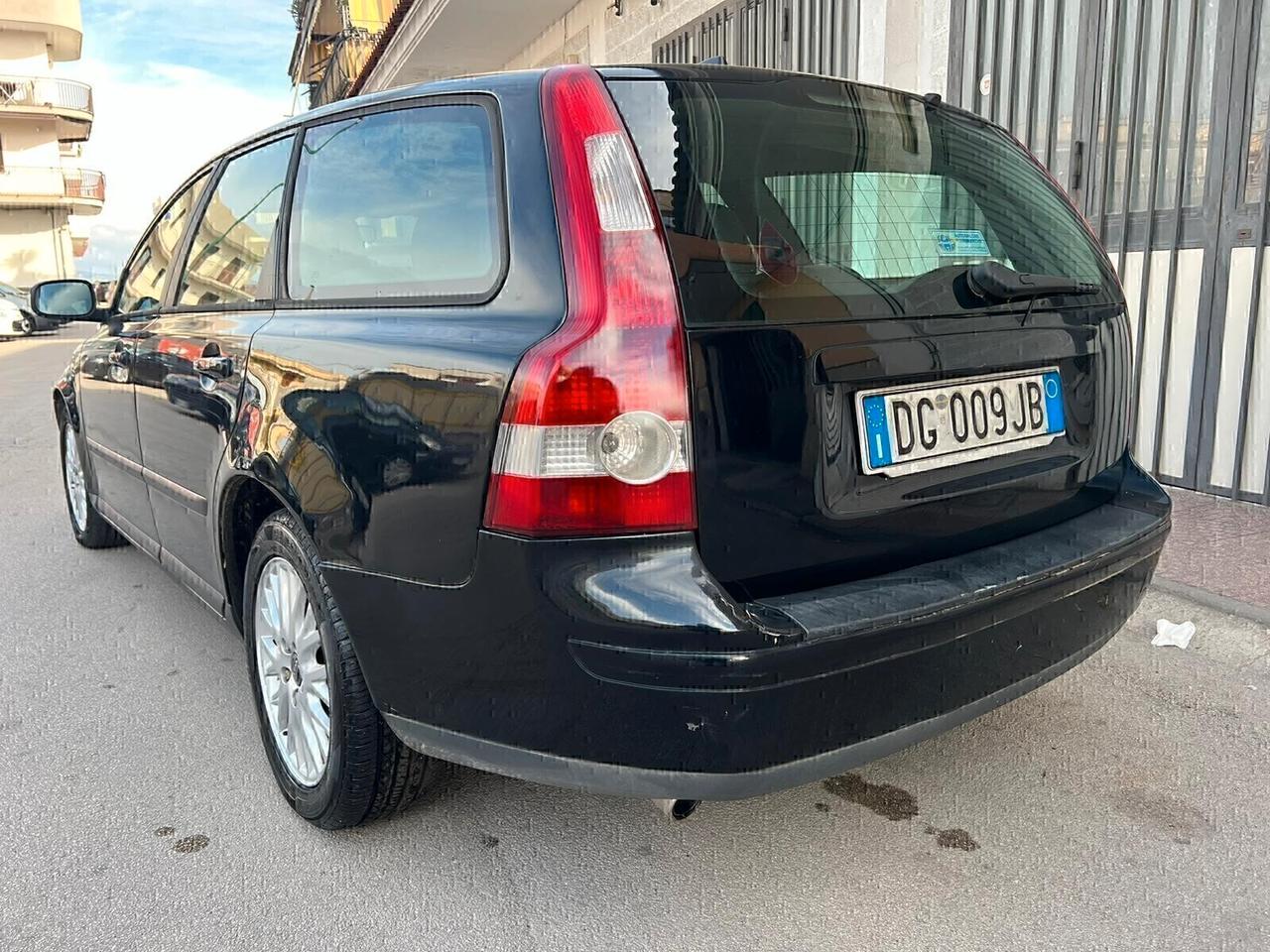 Volvo V50 2.4 disel Anno 2004 Cambio Automatico