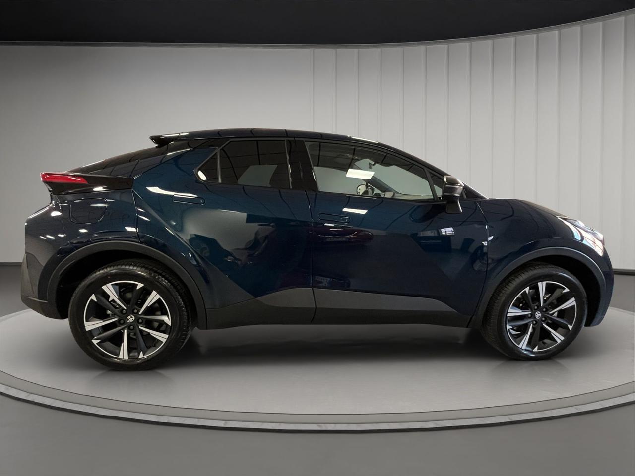 Toyota C-HR 2.0 phev Trend fwd e-cvt