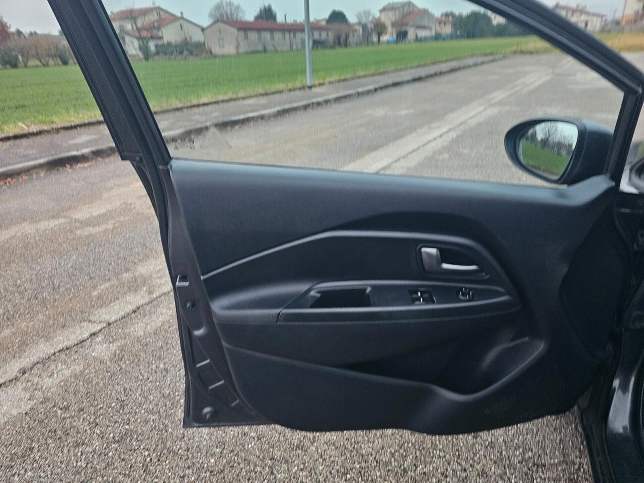 Kia Rio 1.2 BENZINA UNICO PROPRIETARIO ANNO 2013 OK PER NEOPATENTATI