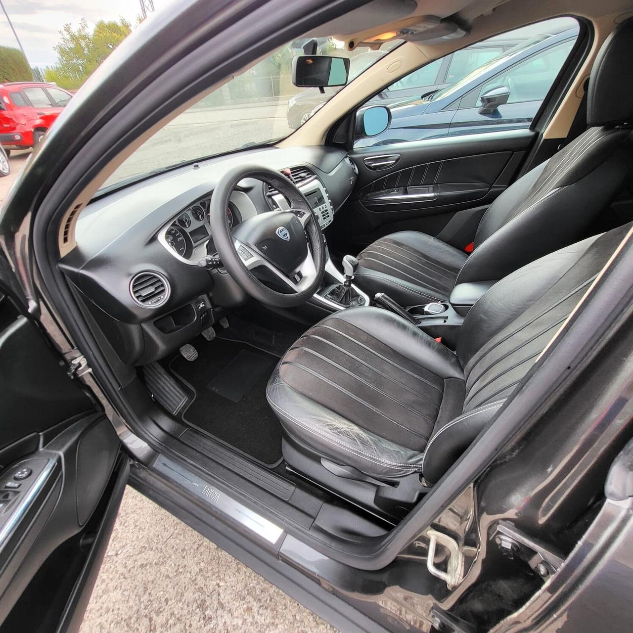 Lancia Delta 1.4 T-Jet 120 CV Oro – GPL – 2009 – Colore Grigio