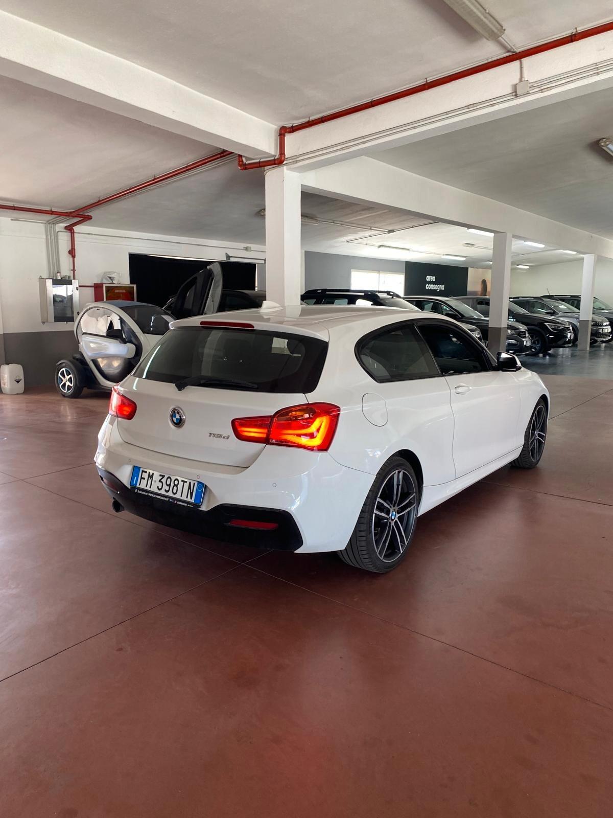 Bmw 118 118d 3p. Msport