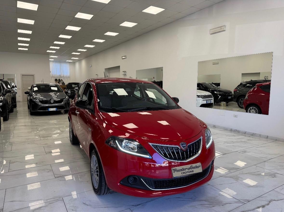 Lancia Ypsilon 1.0 FireFly 5 porte S&S Hybrid 70 cv