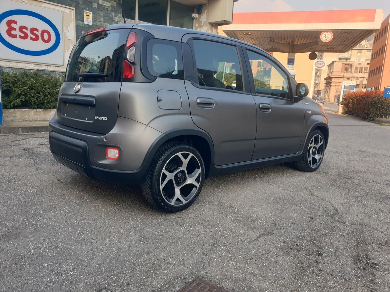 Fiat Panda 1.0 FireFly S&S Hybrid Sport grigio opaco