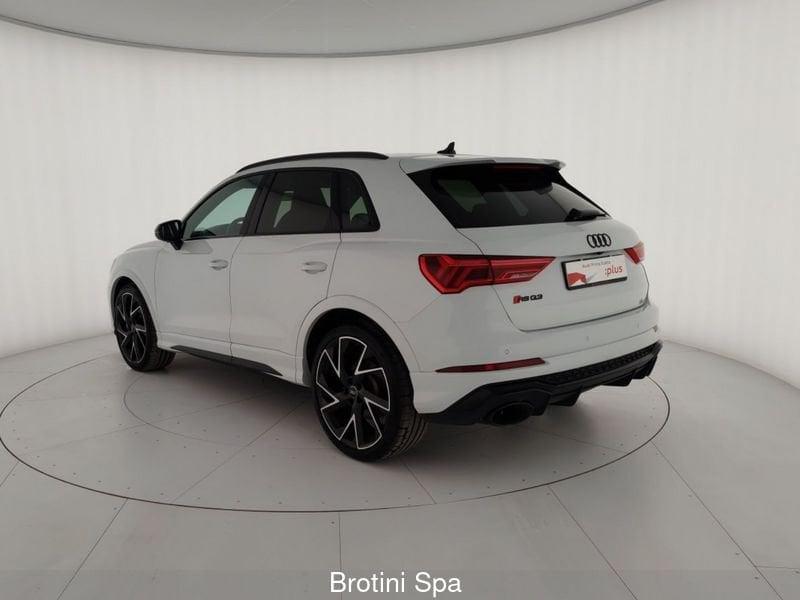 Audi Q3 RS Q3 quattro S tronic