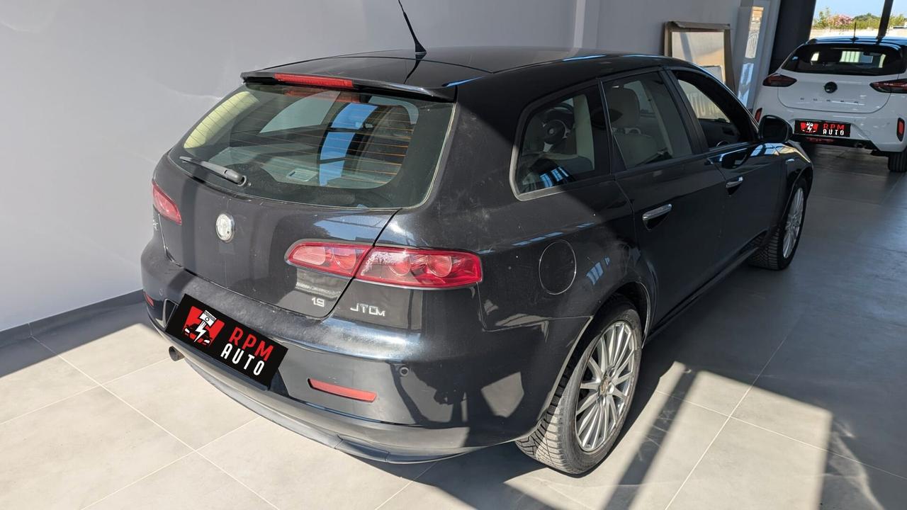 Alfa Romeo 159 1.9 JTDm Sportwagon Distinctive