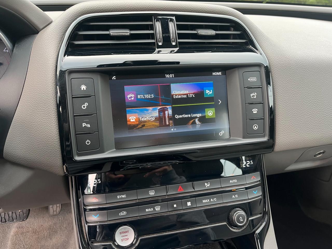 Jaguar XE 2.0 D Turbo 180CV aut. Pure