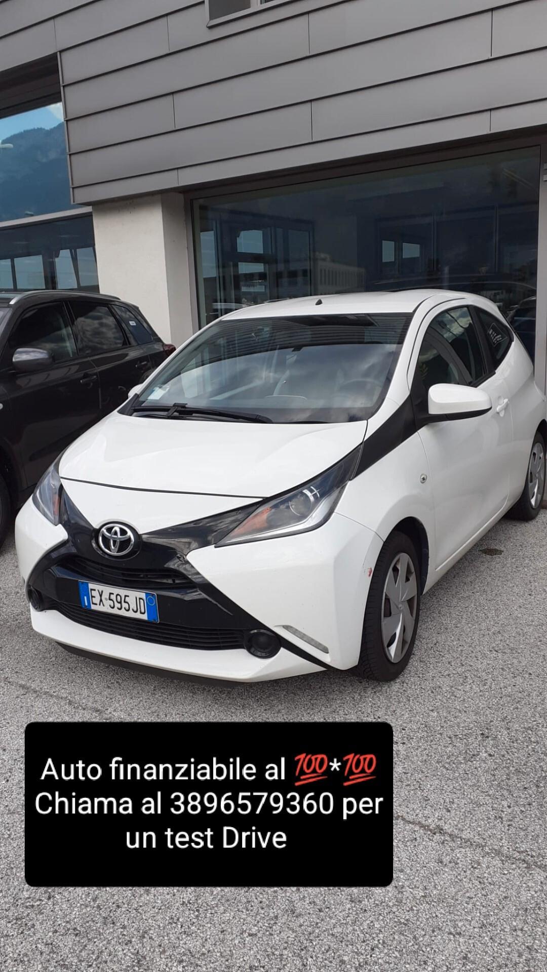 Toyota Aygo 1.0 VVT-i 69 CV 3 porte x-cool