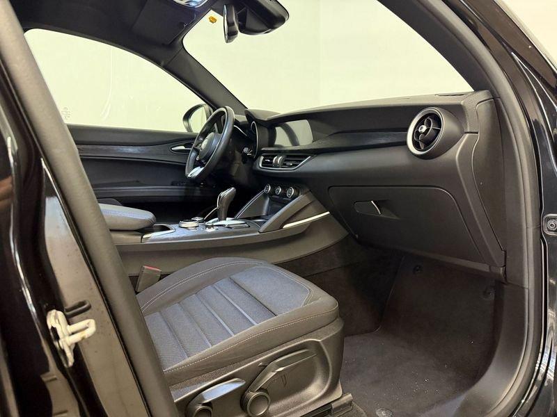 Alfa Romeo Stelvio 2.2 Turbodiesel 160 CV AT8 RWD AUTOCARRO