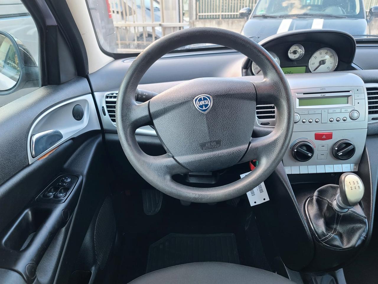Lancia Ypsilon 1.4 Unyca Ecochic GPL X NEOPATENTATI