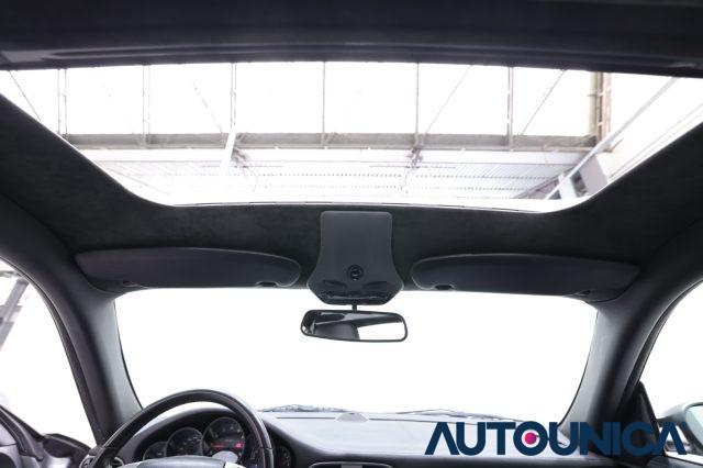 PORSCHE 997 911 CARRERA 4 COUPÉ TETTO APRIBILE