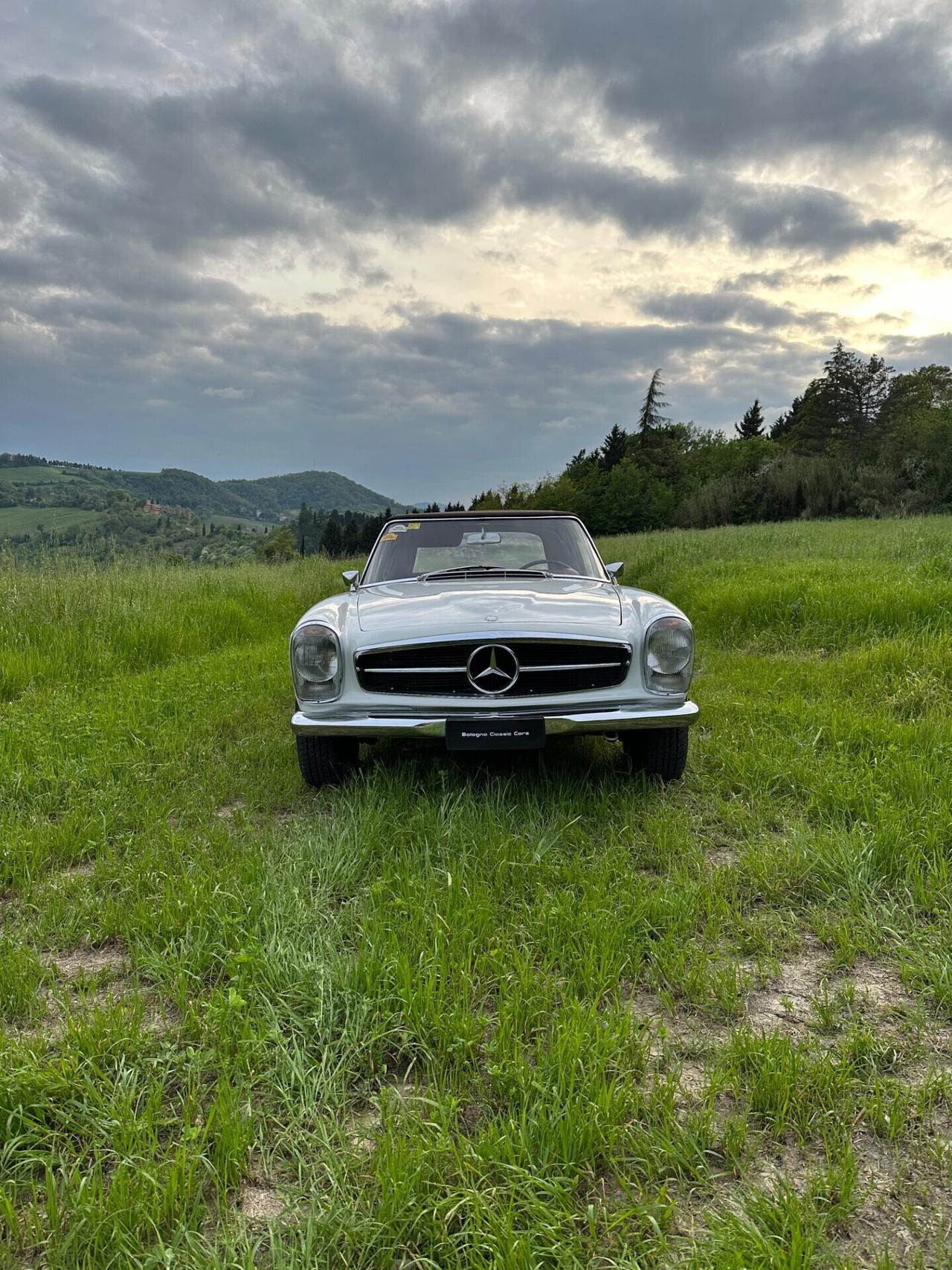 Mercedes-benz SL 230 “Pagoda”